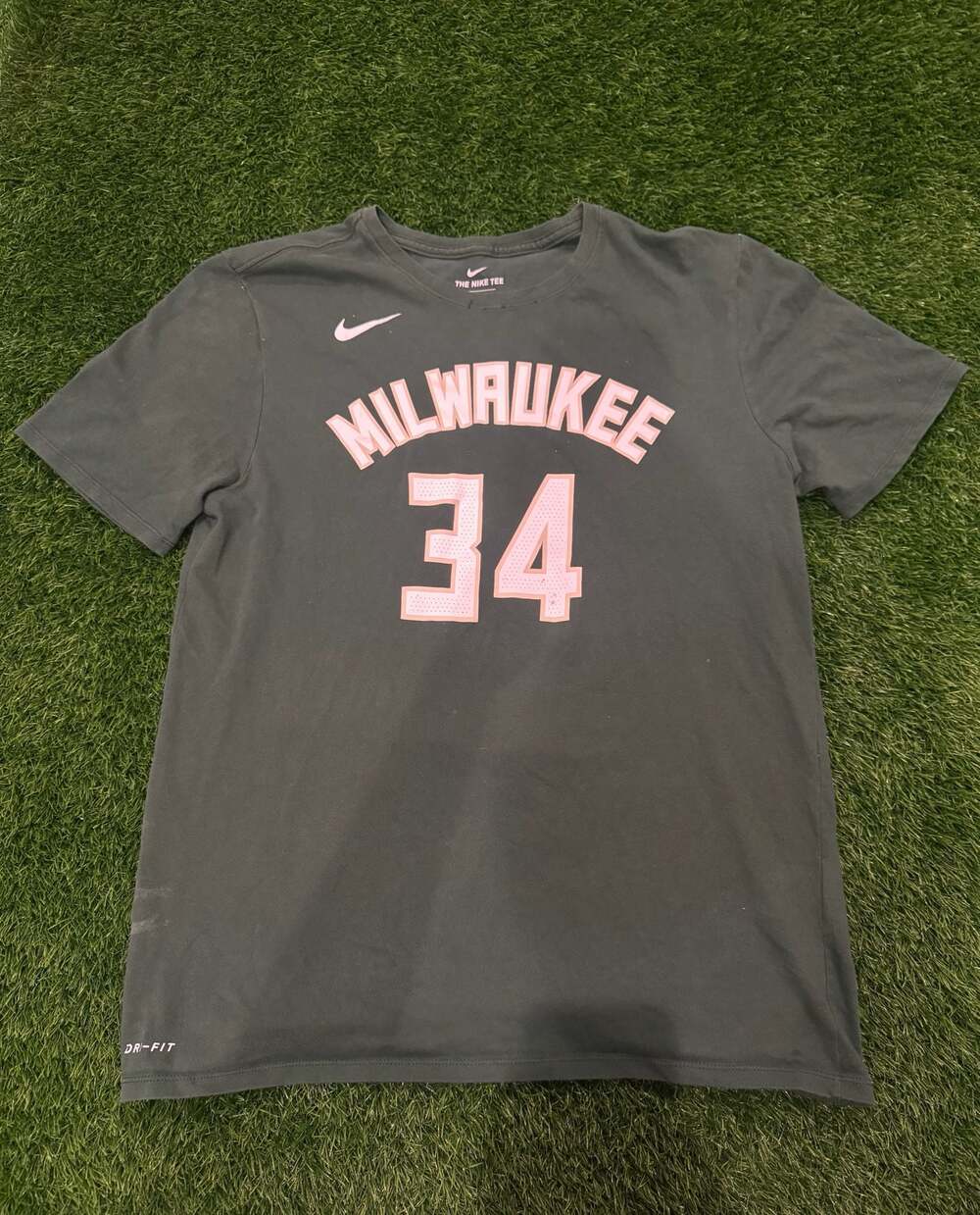 Nike Milwaukee Bucks Giannis Antetokounmpo Name & Number Dri-Fit T-Shirt
